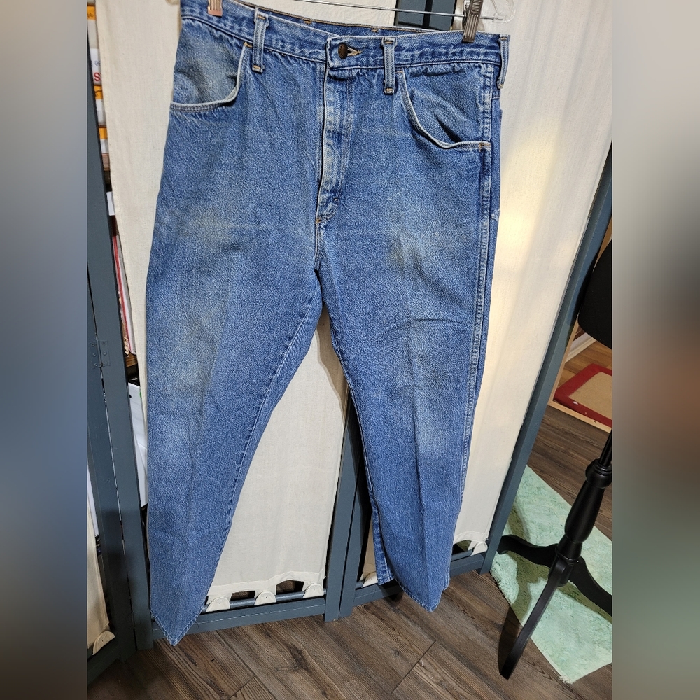 (4226)Rustler Men's Blue Jean's size 34X28,